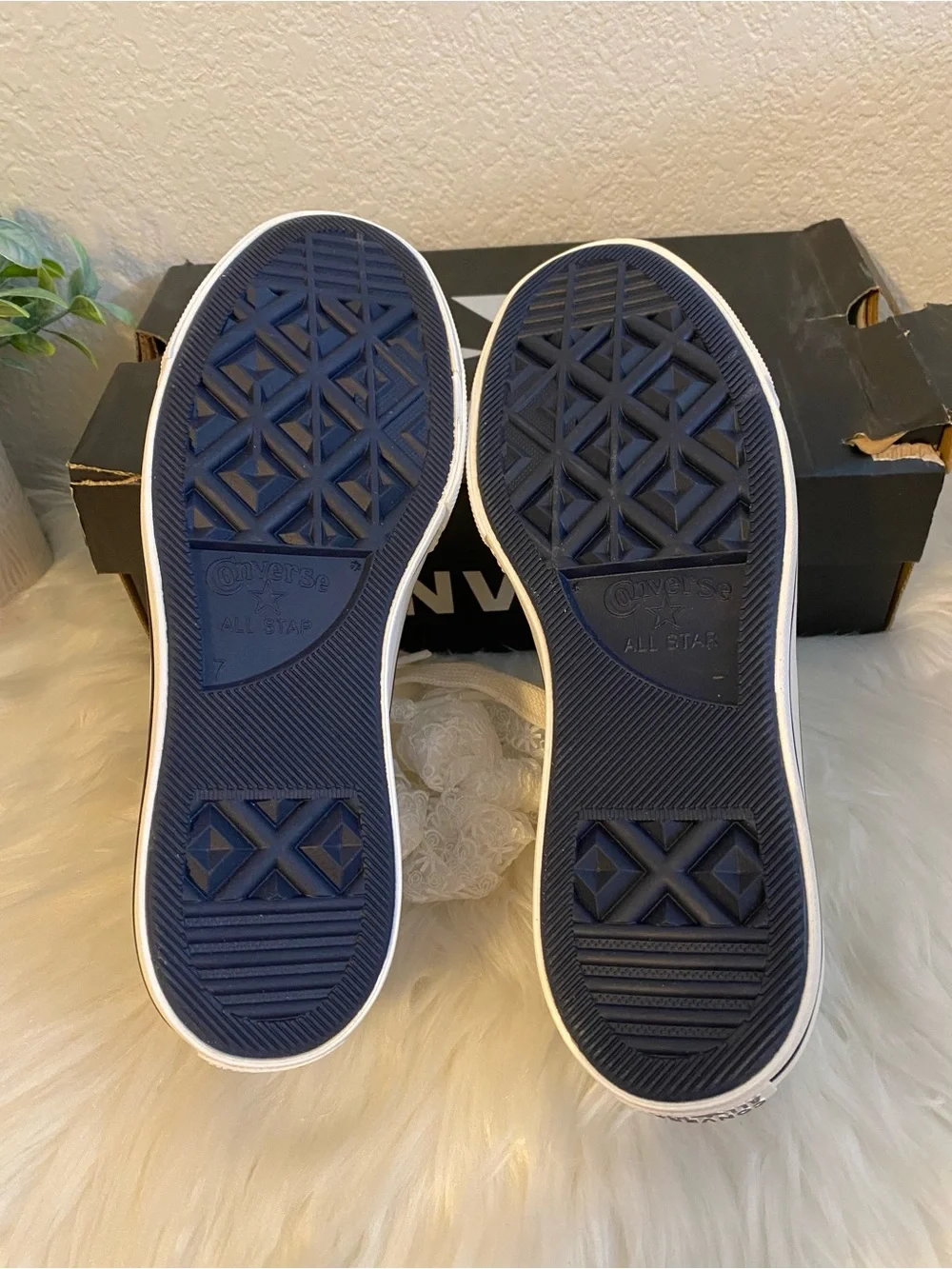 Converse Navy Gingham Plaid Low Top Sneakers - NEW